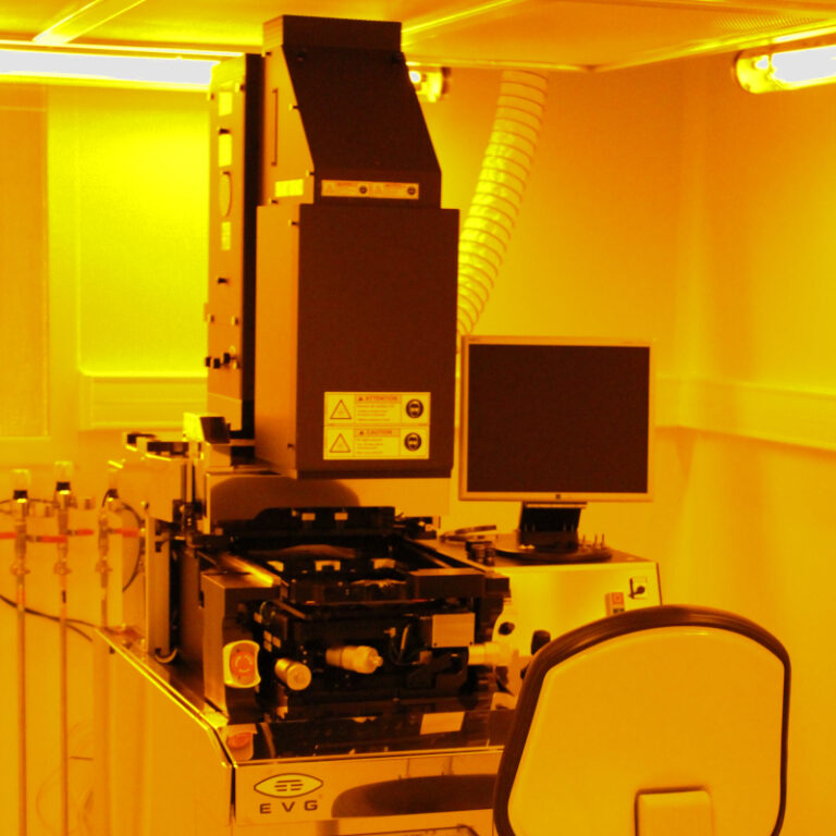 ELORPRINTTEC - Mask Aligner & Nanoimprint System | Bordeaux