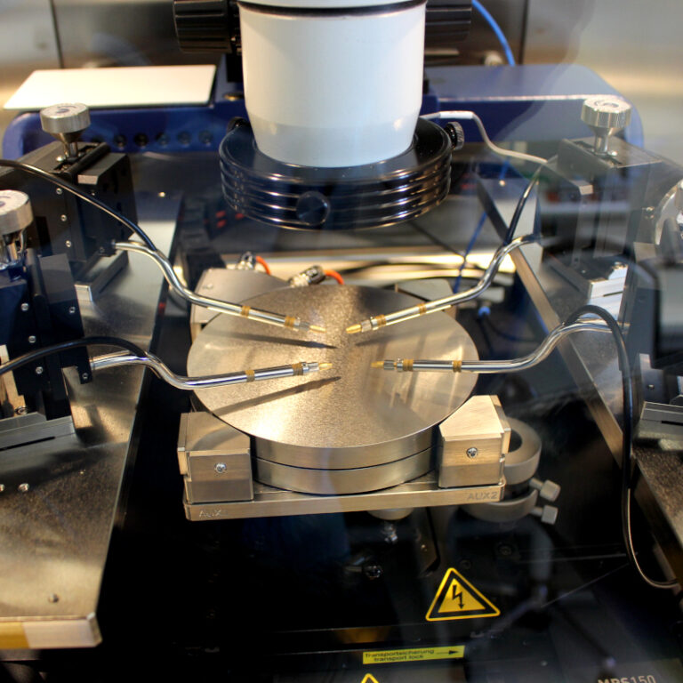 Probe station – CASCADE EPS 150