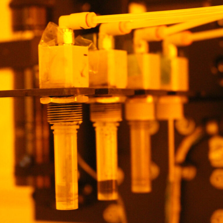 Imprimante jet d’encre monobuse – Microfab Jetlab 4 - Seringues