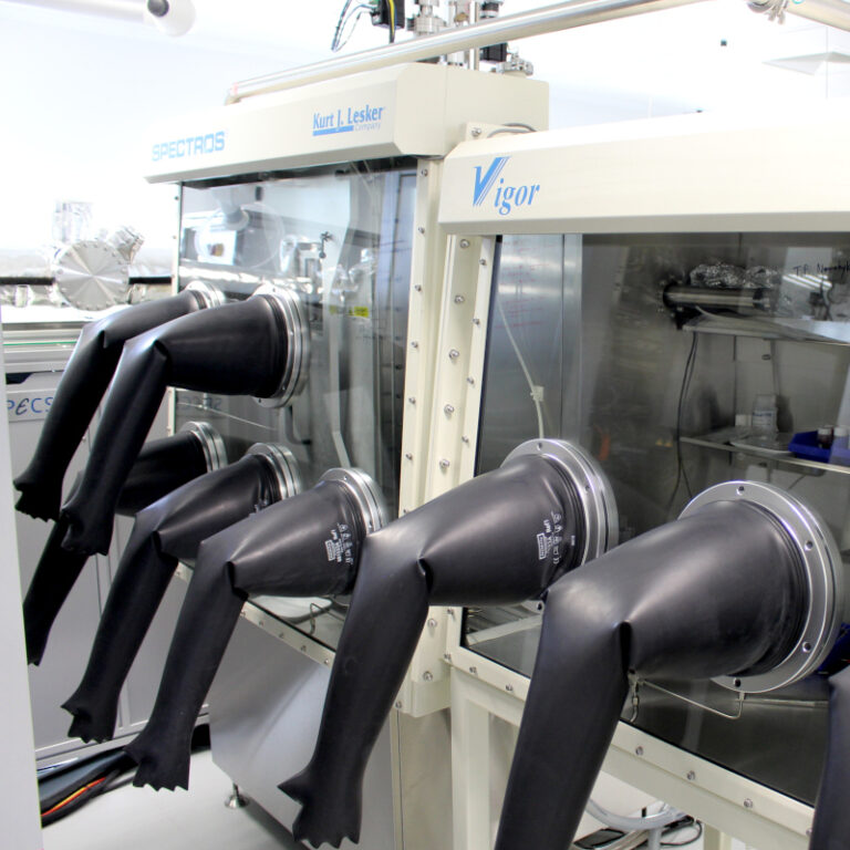 Organic and Metal Evaporator - Lesker Spectros 100 - Bordeaux